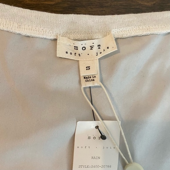 Soft Joie 100% Silk Tank Top - Picture 3 of 6